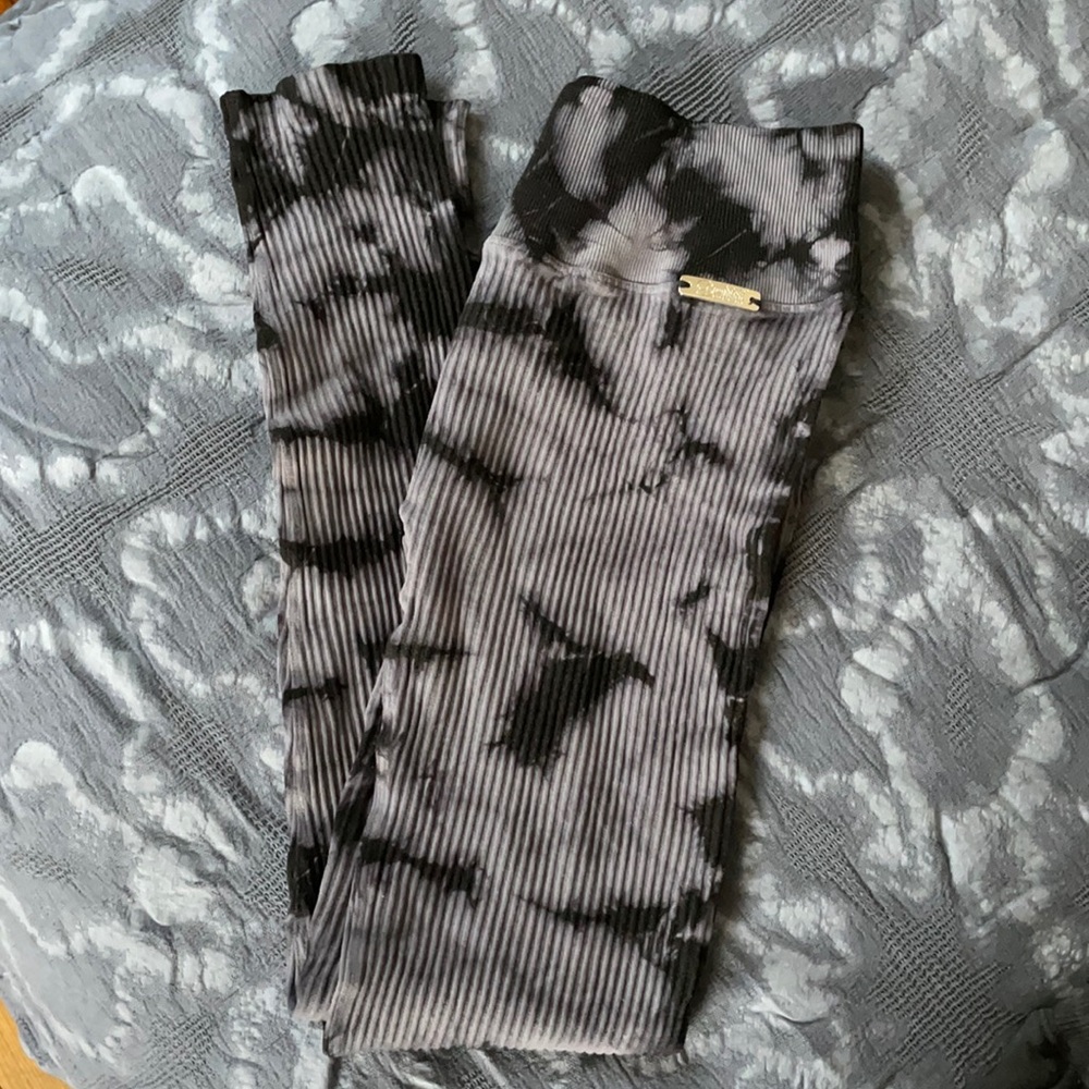 Bombshell sportswear tie dye seamless leggings